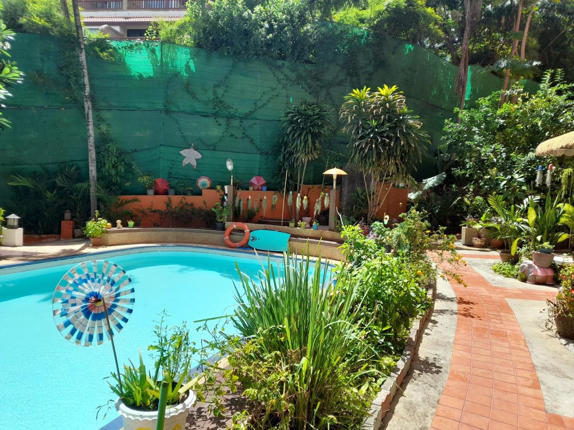 Porterhouse Beach Hotel Patong Exterior foto