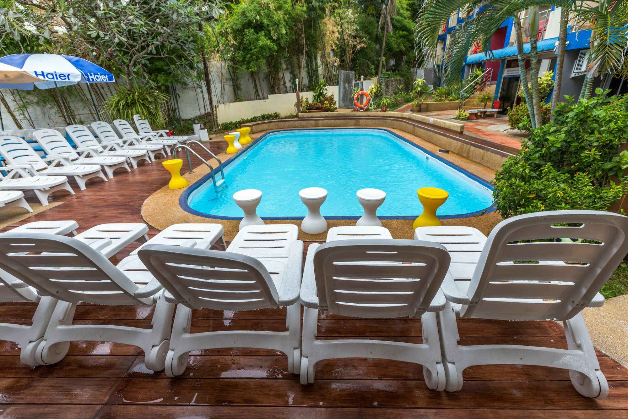 Porterhouse Beach Hotel Patong Exterior foto